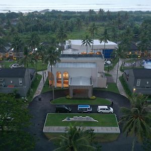 The Allure Villas Managed By Sahid